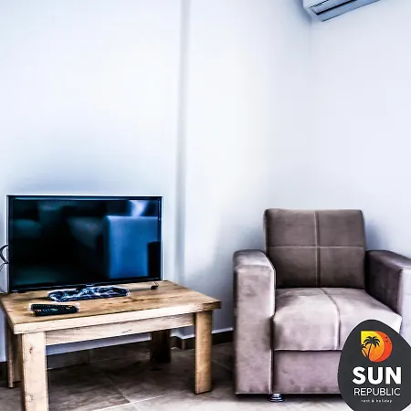 Sun Poseidon 1 Apartment Trikomo