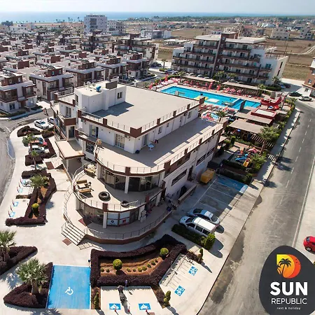 Sun Poseidon 1 Trikomo